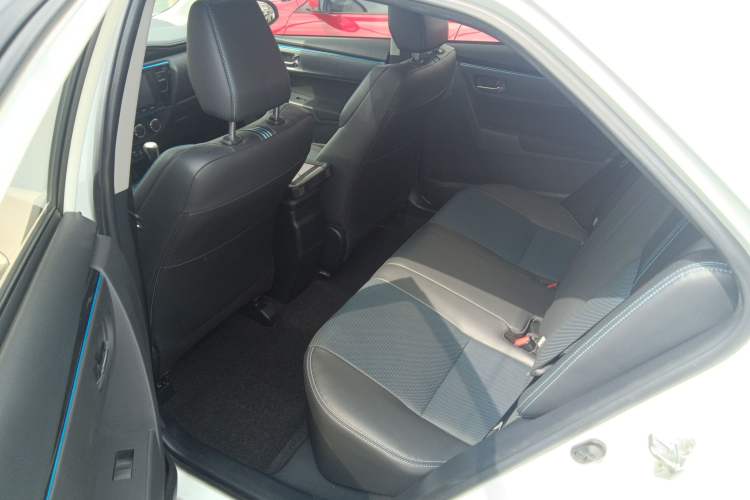 Used Toyota Levin 2018 185T CVT Luxury Edition China V Standard Left Rear Seat