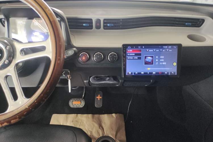 Used Wuling Hongguang MINIEV 2020 Zizai Version Lithium-NMC Audio And AC Panel