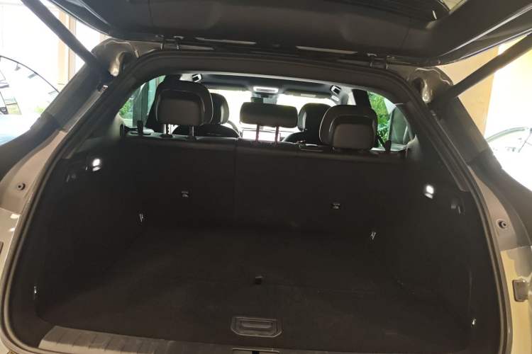 Used Zeekr 7X 2025 100 kWh Long-Range Rear-Wheel Drive with Intelligent Driving Features Trunk