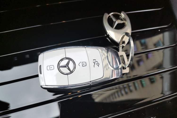 Used Mercedes-Benz GLE 2022 GLE 350 4MATIC Coupe SUV Luxury Model Vehicle Key