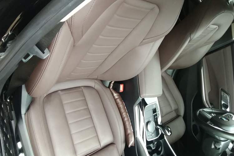 Used BMW 3 Series 2021 320Li M Sport Package Right Front Seat