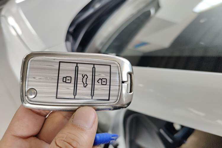 Used Roewe RX5 2018 20T Two-Wheel Drive Automatic Flagship Edition Vehicle Key