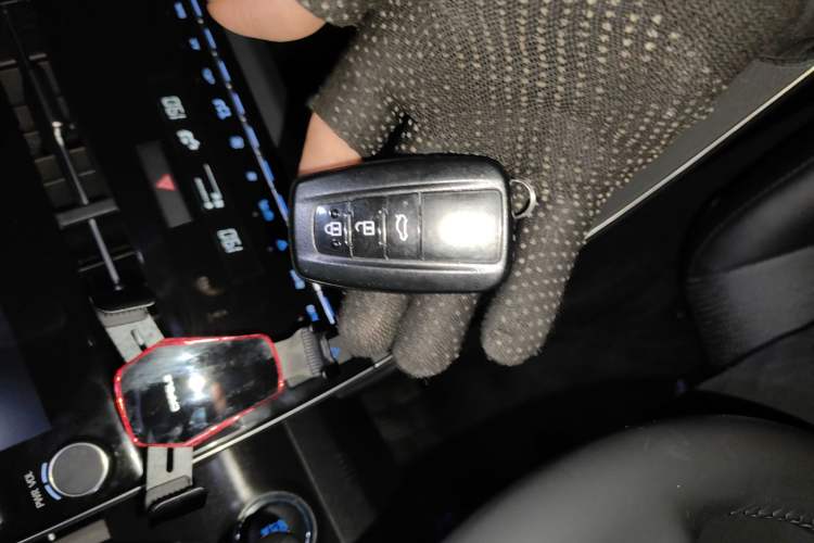 Used Toyota Avalon 2019 2.0L Luxury Edition China VI Standard