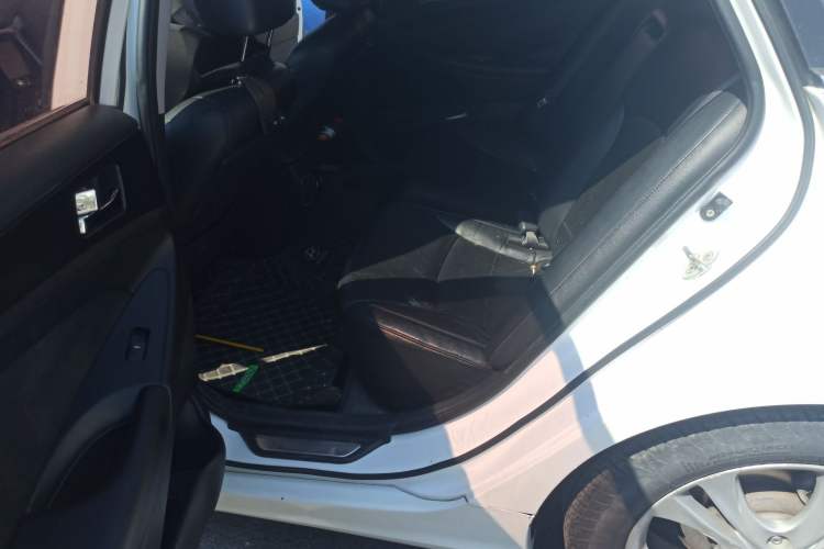 Used Hyundai Sonata 2011 2.0L Automatic Luxury Edition