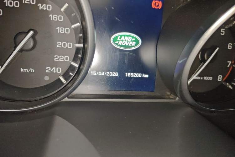 Used Land Rover Range Evoque 2014 2.0T 5-Door Ignite Edition Odometer Close Up