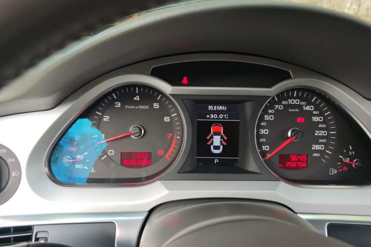 Used Audi A6L 2010 2.4L Technology Edition
