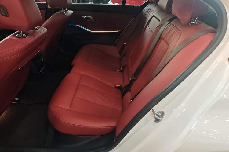 Used BMW i3 2025 eDrive 35 L
