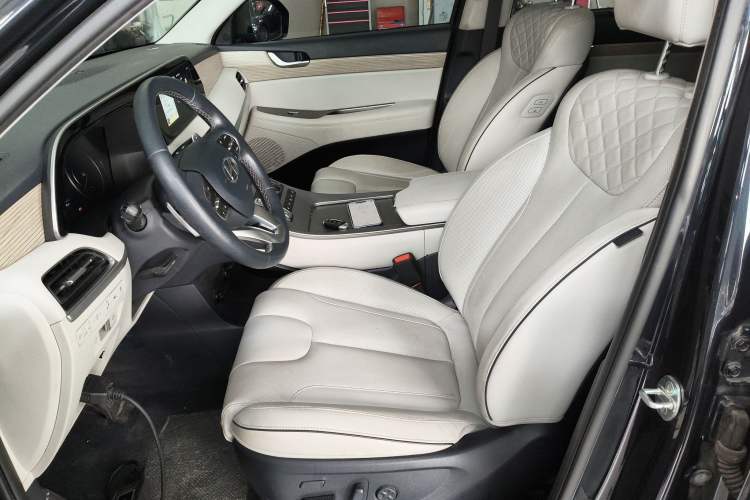 Used Hyundai Palisade 2021 3.5L Automatic 4x4 GLS Left Front Seat