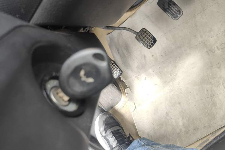 Used Wuling Rongguang 2014 1.2L S Base Model Vehicle Key