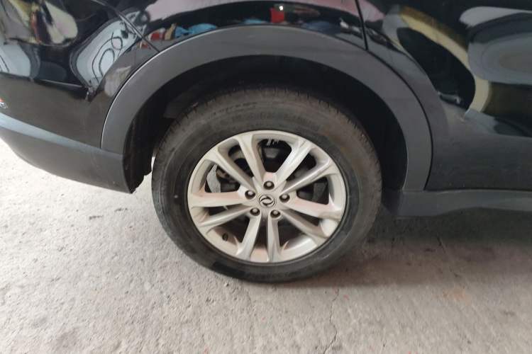 Used Dongfeng Fengon 580Pro 2020 280TGDI CVT Yuling Edition Right Rear Wheel Hub