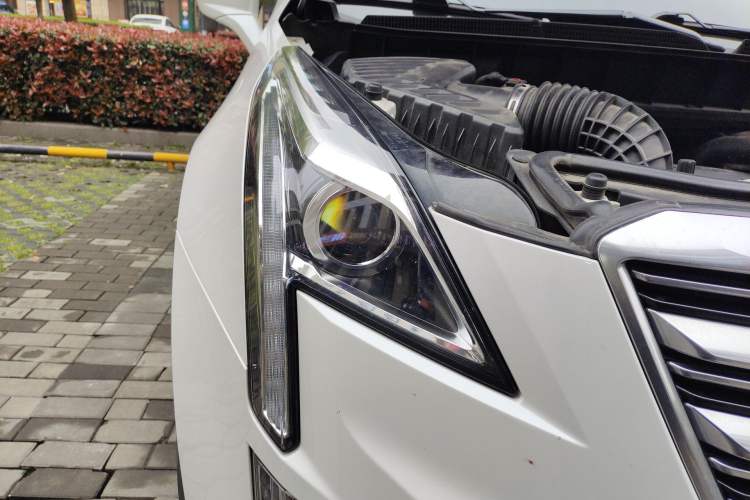 Used Cadillac XT5 2018 25T Luxury Model
