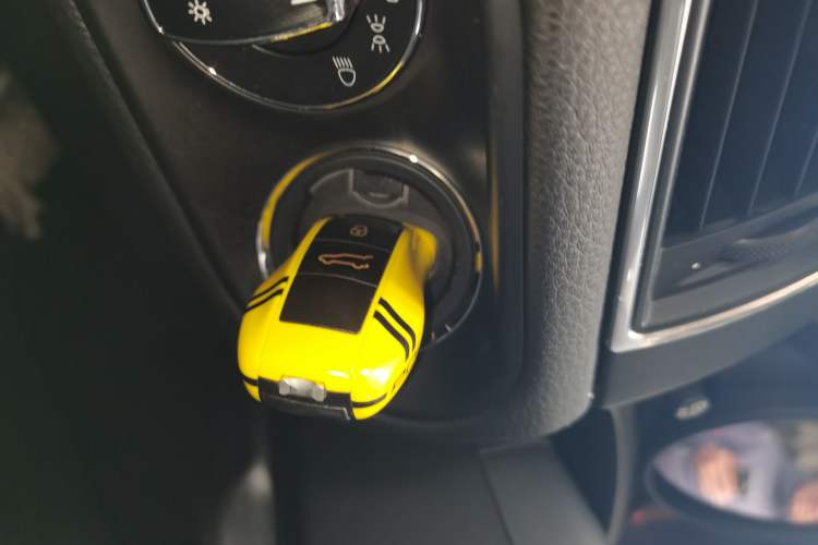 Used Porsche Macan 2014 Macan 2.0T
