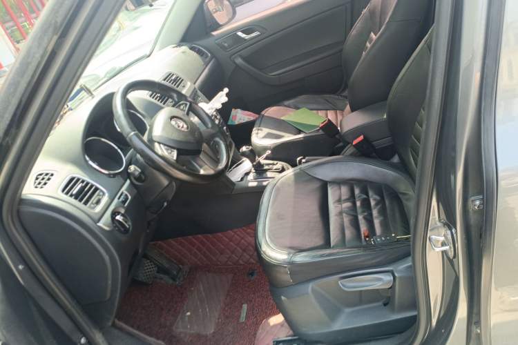 Used Skoda Yeti 2014 1.4 TSI DSG Polar Edition Left Front Seat