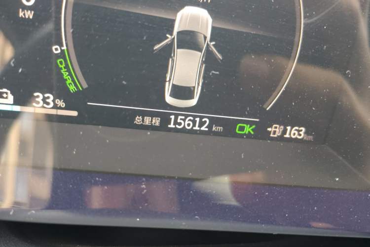 Used BYD Qin PLUS 2021 EV 500KM Luxury Model Odometer Close Up