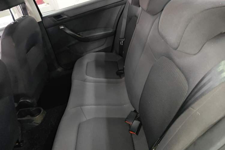 Used Volkswagen Santana 2015 1.6L Automatic Fashion Edition
