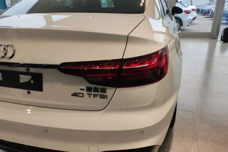 Used Audi A4L 2022 40 TFSI Luxury Dynamic Model