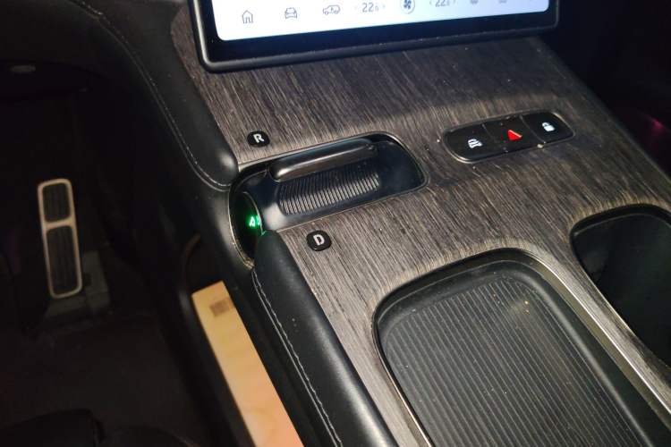 Used Nio ES7 2022 100kWh First Edition Gear Lever