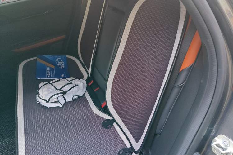 Used Changan UNI-V 2022 1.5T Prestige Version
