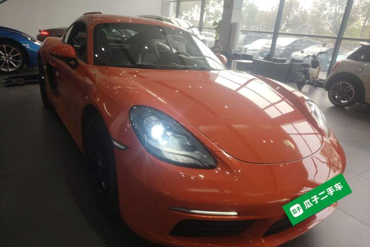 Used Porsche 718 2016 Cayman 2.0T
