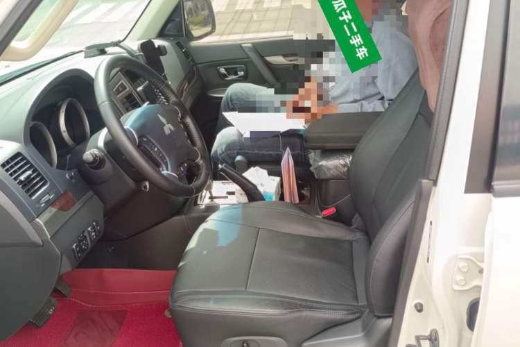 Used Mitsubishi Pajero 