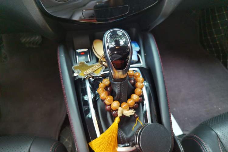 Used Nissan Qashqai 2021 2.0L CVT Luxury Edition Gear Lever