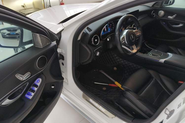 Used Mercedes-Benz C-Class 2021 C 200 L Fashion Edition Sport Version Driver Seat