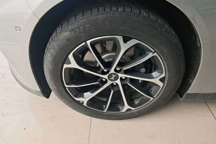 Used XPeng P7 2023 586E Exterior 4