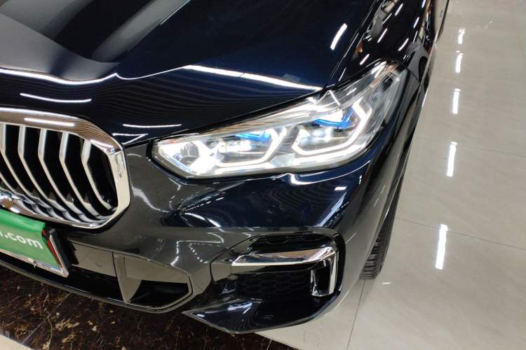 Used BMW X5 2022 Restyled xDrive 30Li Luxury Version M Sport Package
