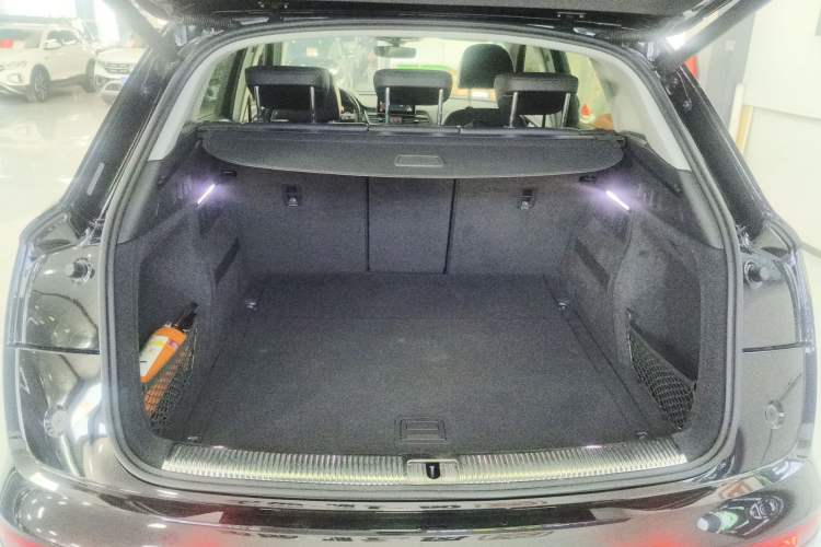 Used Audi Q5L 2020 Updated 40 TFSI Prestige Fashion Edition
