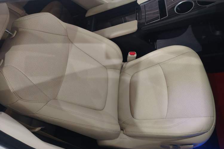 Used Toyota SIENNA 2021 2.5L Hybrid Premium Edition Right Front Seat