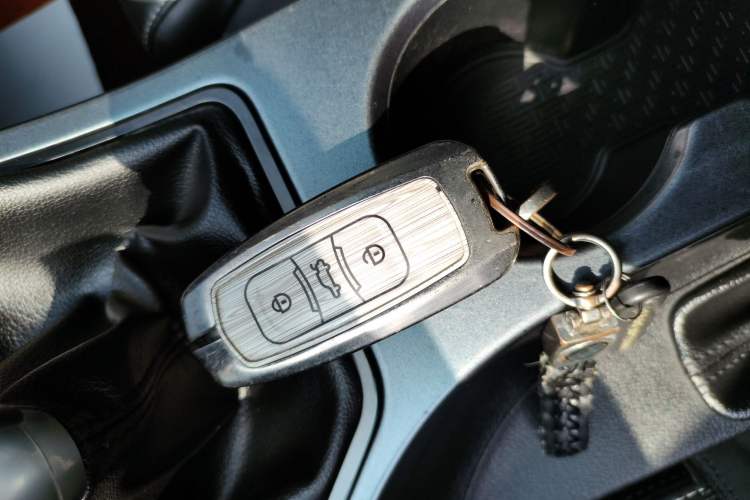 Used Geely Auto Emgrand 2018 1.5L Manual Upward Connect Edition
