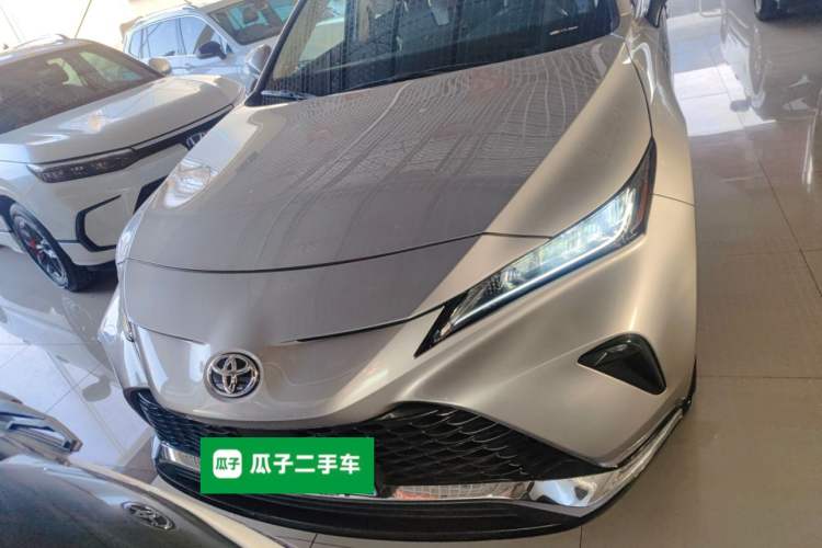 Used Toyota Venza 2023 2.0L CVT Two-Wheel Drive Luxury Edition