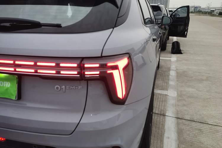 Used Lynk & Co 01 2023 1.5TD EM-F PM Exterior 3