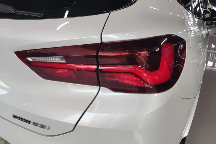 Used BMW X2 2023 sDrive 25i Shining Edition
