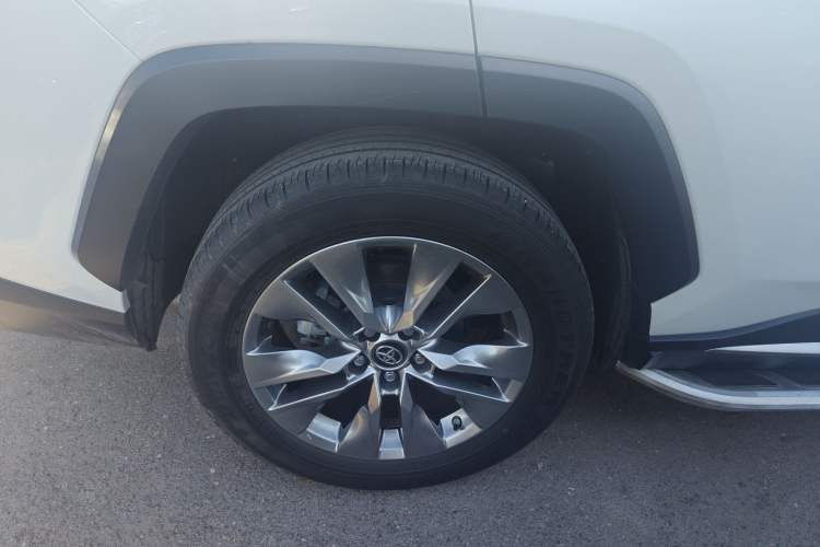 Used Toyota Wildlander 2022 2.0L CVT Two-Wheel Drive Luxury PLUS Edition
