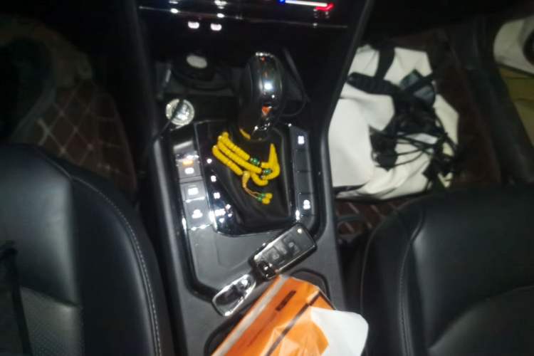 Used Volkswagen Tharu 2020 280TSI Two-Wheel Drive Luxury Plus Version China VI Standard
