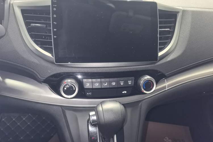 Used Honda CR-V 2016 2.0L Two-Wheel Drive Classic Edition Audio And AC Panel