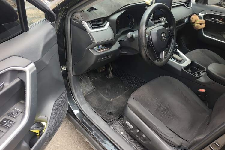 Used Toyota RAV4 2022 Dual-Engine 2.5L E-CVT Two-Wheel Drive Elite Edition Driver Seat