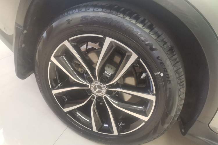 Used Mercedes-Benz GLC 2020 Facelift GLC 300 L 4MATIC Dynamic Edition
