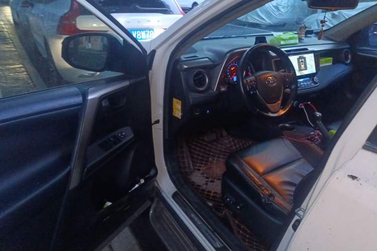 Used Toyota RAV4 2013 2.5L Automatic 4x4 Elite Edition
