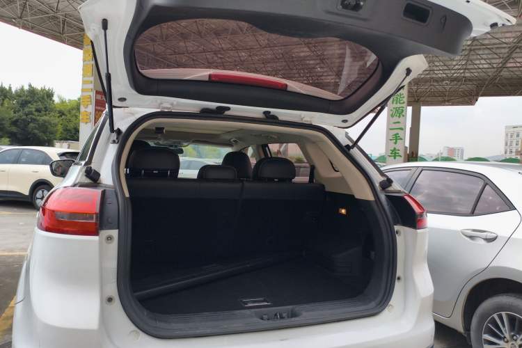 Used Geely Auto Emgrand X7 Sport 2016 1.8TD Automatic ZhiShang Model