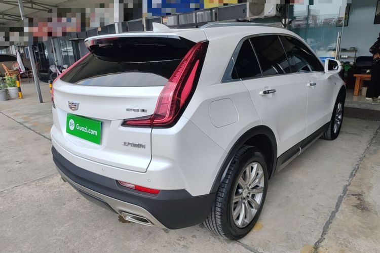 Used Cadillac XT4 2018 28T Two-Wheel-Drive Luxury Model
