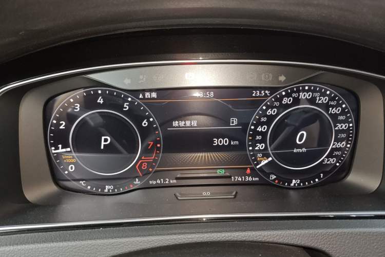 Used Volkswagen Golf 2019 280TSI DSG R-Line China VI Standard Instrument Cluster