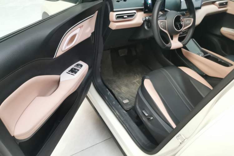 Used BYD Seagull 2025 Model Smart Drive Version 405km Free-Spirited Version