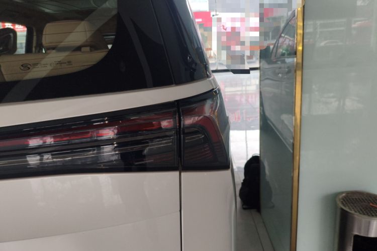 Used Buick GL8 2025 Model Land Cruiser Business Class Comfort DG Edition