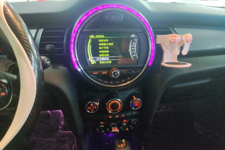 Used MINI 2016 1.5T COOPER Five-Door Edition Audio And AC Panel