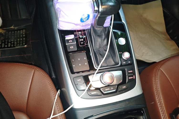 Used Audi A6L 2014 TFSI Standard Model Gear Lever