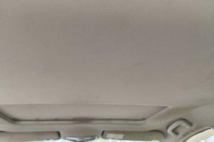 Used Roewe 350 2015 1.5L Automatic Luxury Sunroof Edition
