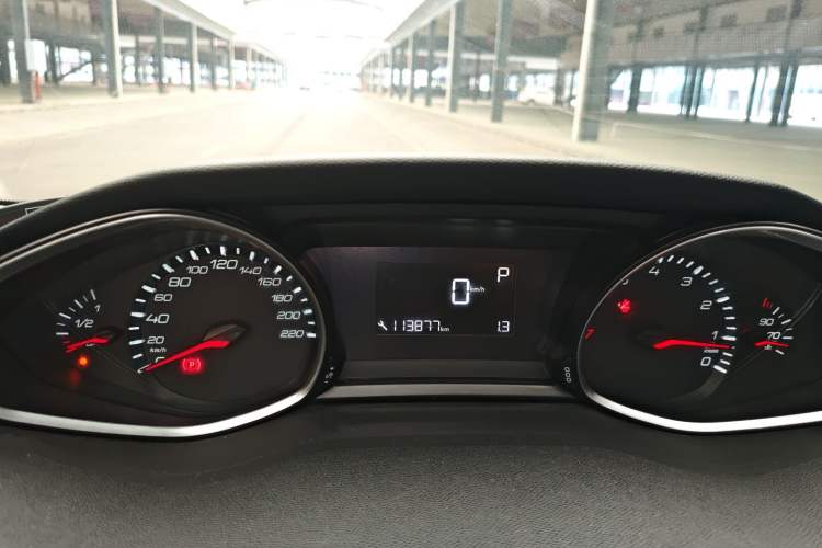 Used Peugeot 308S 2015 1.2T Automatic Jingchi Edition Instrument Cluster