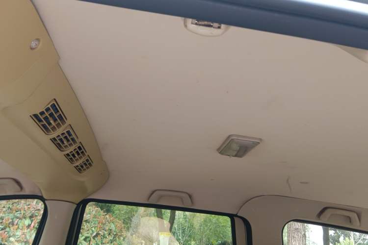 Used Dongfeng Fengon 2013 1.3L Manual Deluxe Edition DK13-08 Headliner